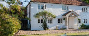 External view of property with Residence 9 windows